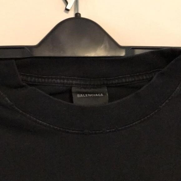 Balenciaga Men’s “Be Different” Logo T-Shirt in Black/White – Size XXL - Picture 12 of 13